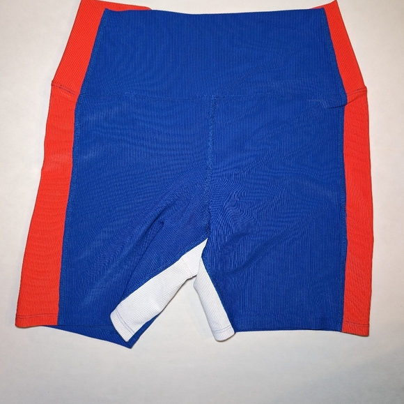 Beach Riot Two Piece Set - Picture 3 of 4